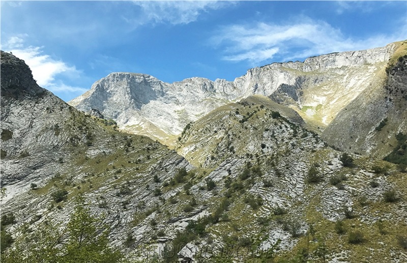 Rosso Rubino Marble - Rosso Collemandina Marble Quarry