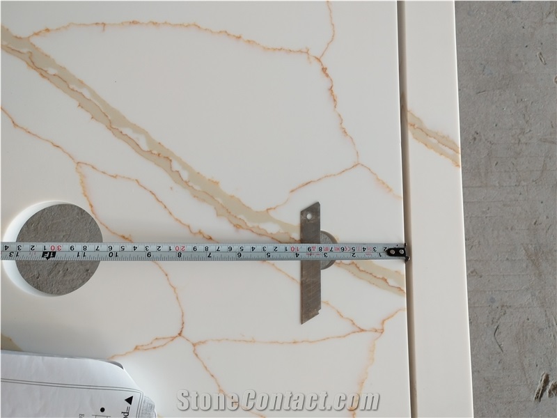 Calacatta Gold Kitchen Countertop
