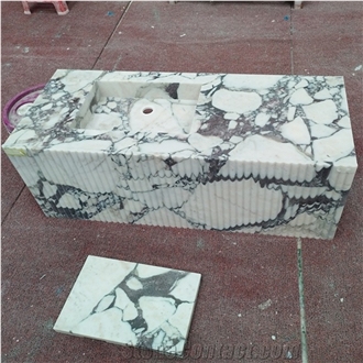 Goldtop Calacatta Viola Marble Island Top
