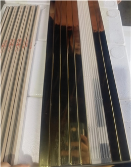CERAMIC TILES GOLD BORDER