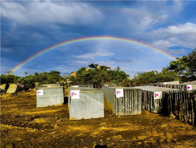Zimbabwe Absolute Black Granite Quarry