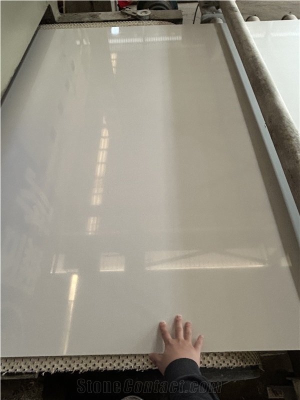 Crystal White Marble Look Quartz Slabs
