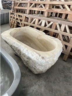 Honey Onyx Free Stand Oval Bathtub
