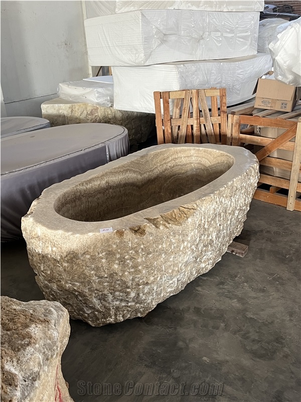 Honey Onyx Free Stand Oval Bathtub