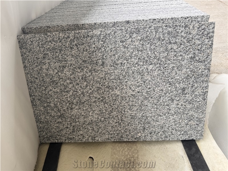 G688 Grey Granite Tiles Cut-To-Sized Flamed Surface