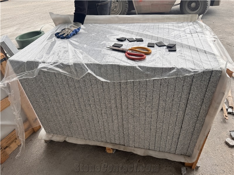 G688 Grey Granite Tiles Cut-To-Sized Flamed Surface