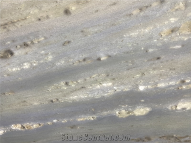 Blue Crystal Slabs In Backlighting Design For Wall Decor