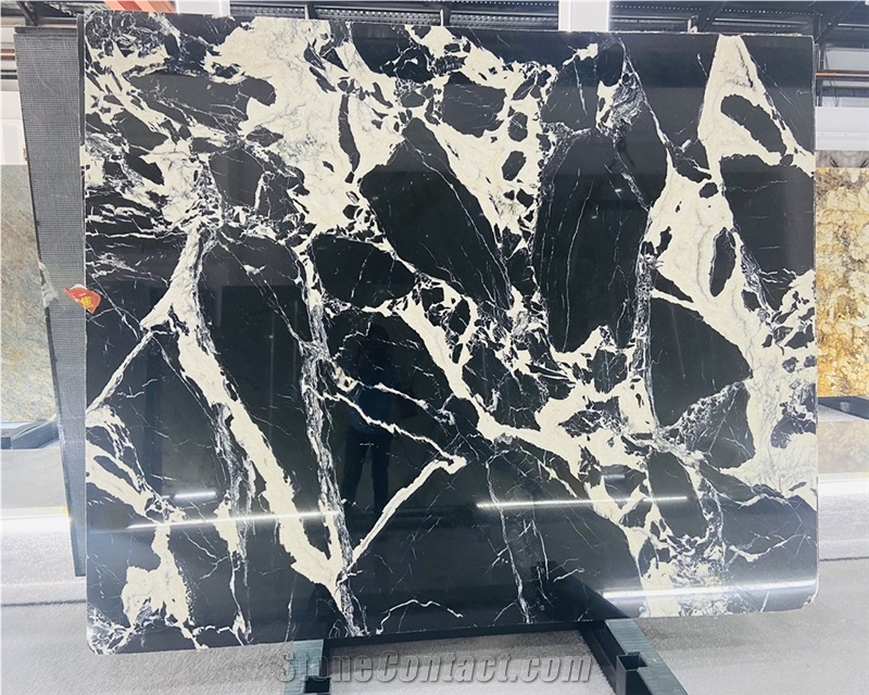 Calacatta Nero Marble Slabs
