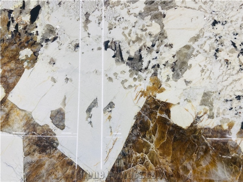 Patagonia Granite Polished Slabs