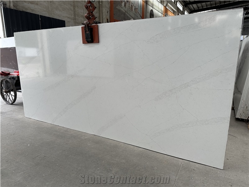 China White Calacatta Engineered Quartz Slabs