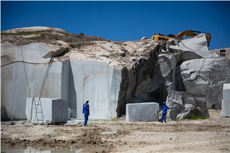 White Chibia Granite Blocks