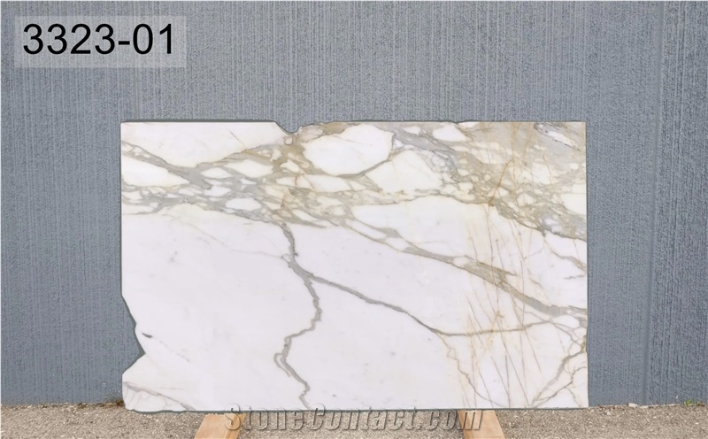 Calacatta Borghini Marble Quarry