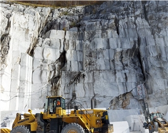 Calacatta Viola Marble Quarry