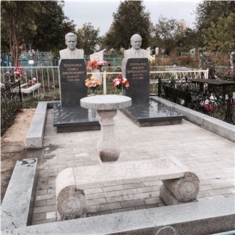 Natural Stone Dark Grey Granite Memorial Head Statue