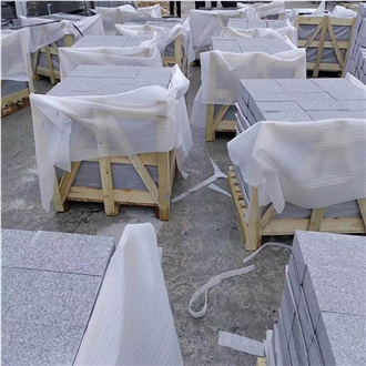 Wholesale Silver Gray Granite Cobble Stone Pavers