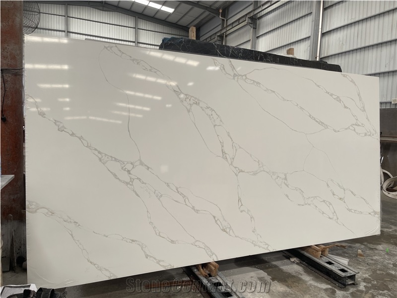 Calacatta Gold White Quartz Slabs