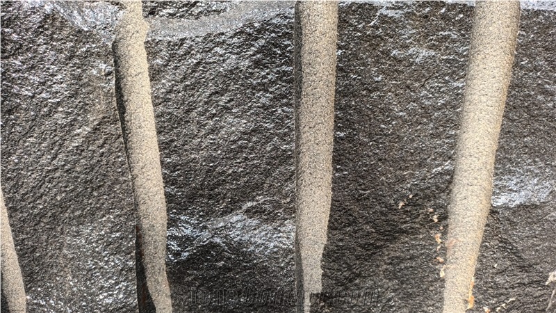 Indian Absolute Black Granite Blocks