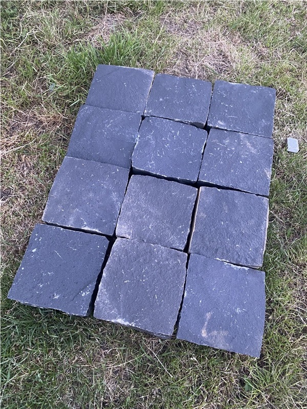 Basalt Cobbles, Cube Stone Pavers