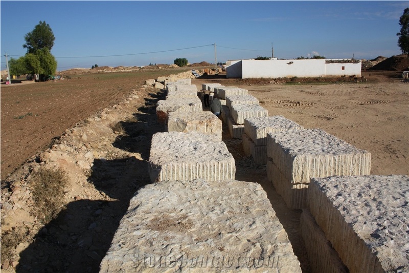 Jaune Boujaad - Yellow California Limestone Blocks