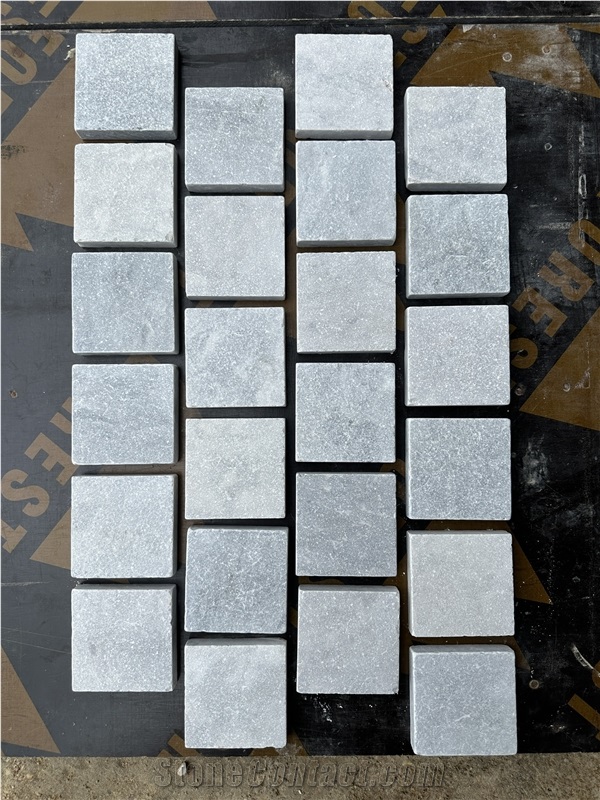 Grey And White Cobble Stone Veneer, Paving Stone