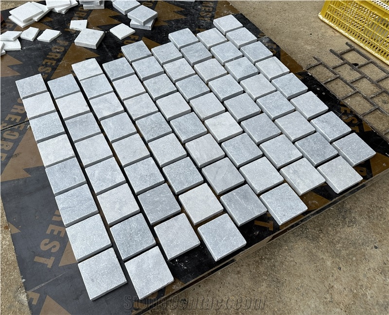 Grey And White Cobble Stone Veneer, Paving Stone