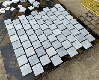 Grey And White Cobble Stone Veneer, Paving Stone