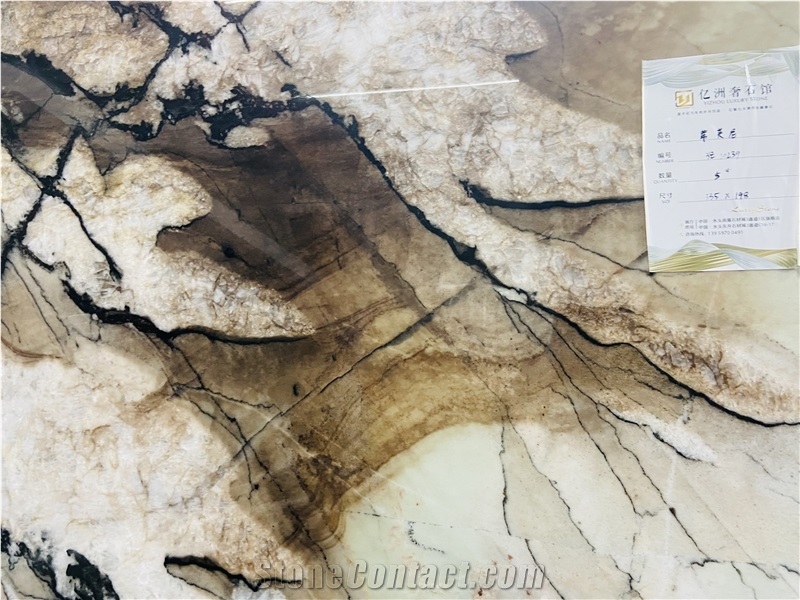 Accquamare Crystal Quartzite Slabs