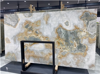 Onice Glaciale Slabs Polished Surface