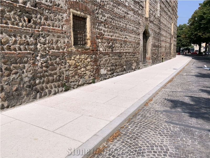 Pietra Di Lessinia Stone Pavers