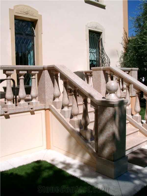 Pietra Lessinia Rosa Balustrades
