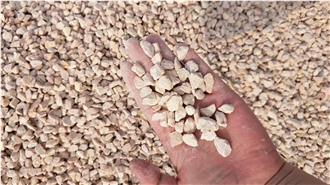 Yellow Crushed Stone Chips For Landsacaping