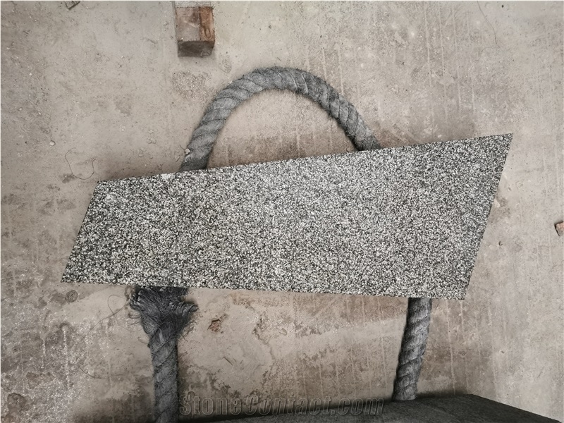Chengde Green Granite Trapezoid Tile Bush Hammered