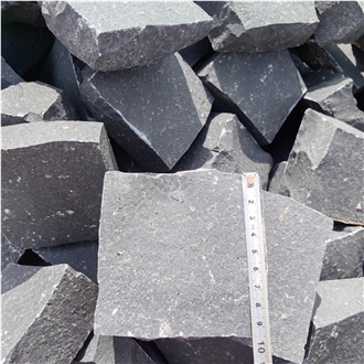Chinse Zhangpu Black Basalt Six Split Edge Cobble Stones