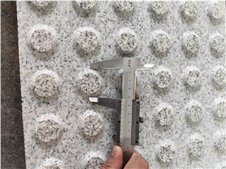 Panda White Granite Tactiles Blind Paver Sideway Pavement
