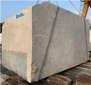 Aurisina Fiorita Grey Limestone Blocks