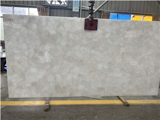 Lager Size Polished White Crystal Clear Quartz Semiprecious Stone Slabs