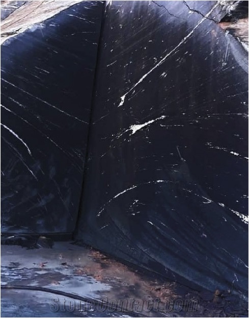 Oreo Black Granite Quarry