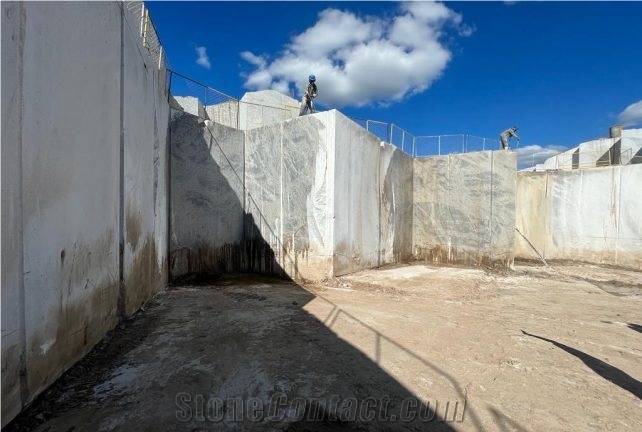 Himalaya White Granite Quarry