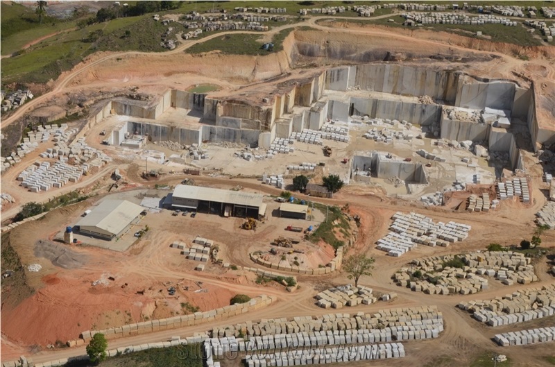 Panafragola Granite - Panna Fragola Granite Quarry