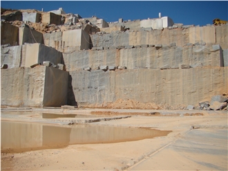 Verde Savana Granite Quarry