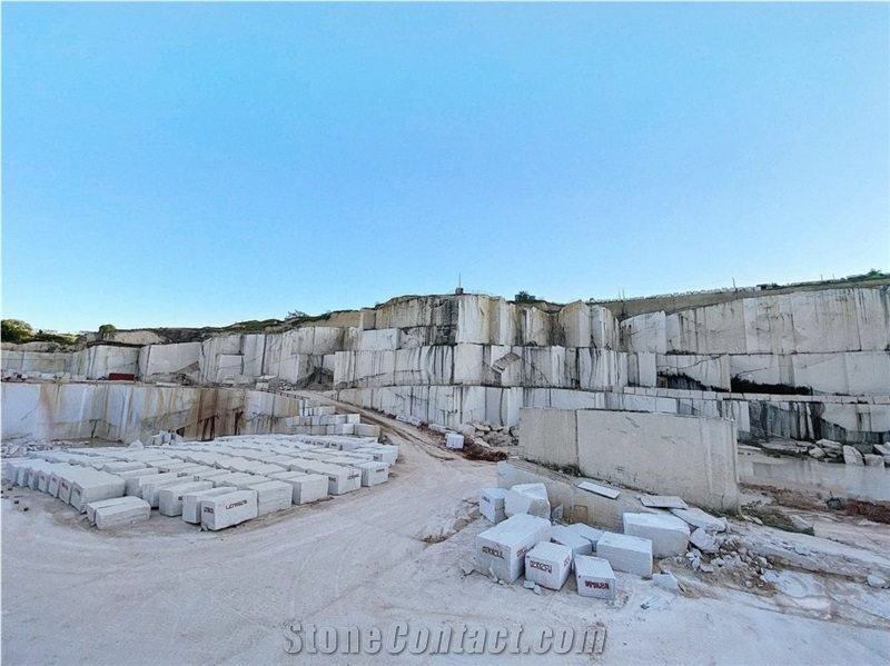 White Fantasy Granite Quarry