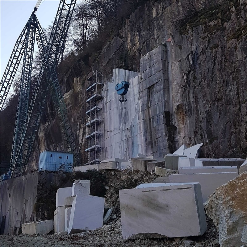 Vert D’Estours- Vert De Estours Marble Quarry