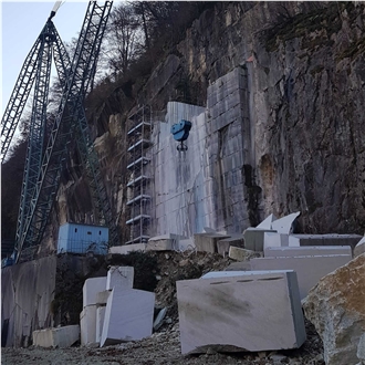 Vert D’Estours- Vert De Estours Marble Quarry