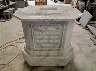 White Mabrle Cross Monument Bianco Carrara