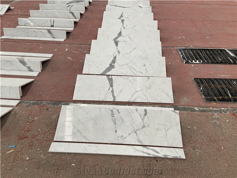 Calacatta White Marble Stairs With Step Under Light  Design