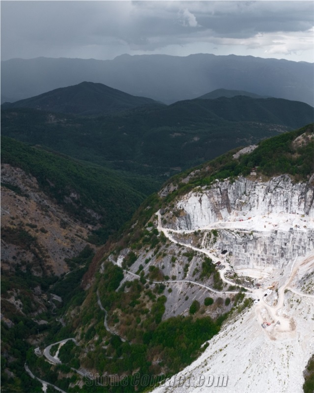 Calacatta Vagli Marble Quarry