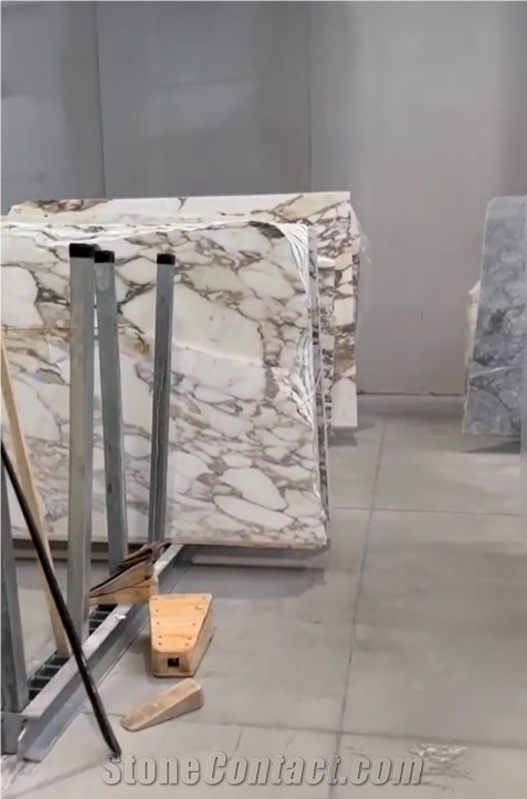 Calacatta Vagli Marble Quarry