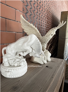 Small Desktop Sculpture Animal Ornament Eagle And Cow