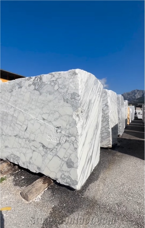 Arabescato Corchia Marble Blocks