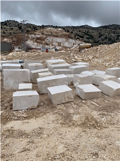 Burdur Beige Marble Blocks